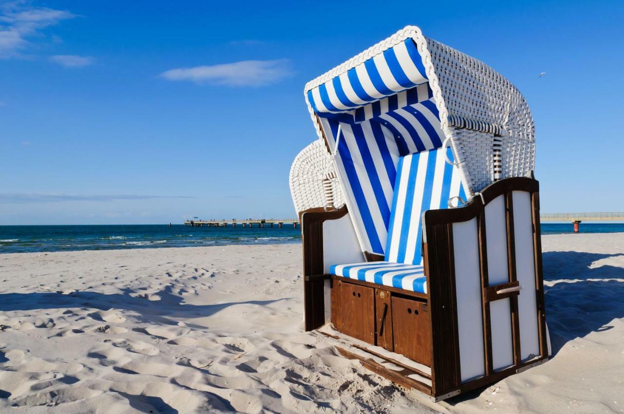 Premium-Lodge Im Der Suedschwede ... Dein Gaestehaus Mitten In Zingst Bagian luar foto